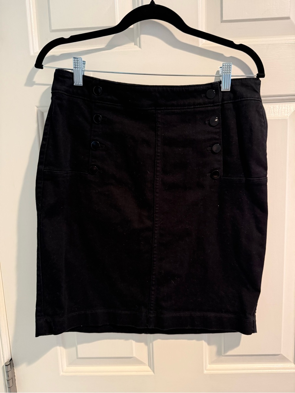 WHBM Black Stretch Cotton Blend Mini Skirt Size 8 Button Detail Side Zip